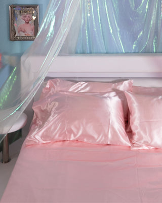 Alessia Pink Satin Sheets